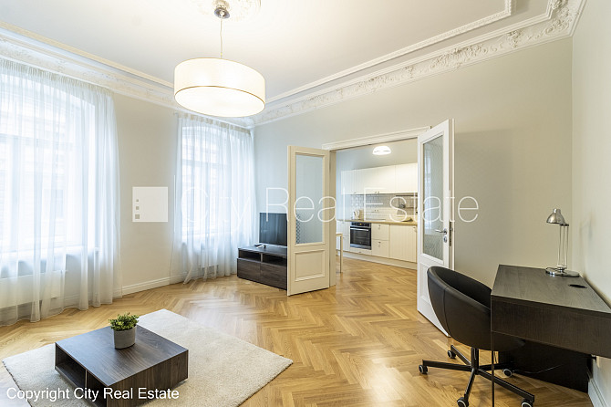 Fasādes māja, renovēta māja, slēgts pagalms, ieeja no ielas, ir lifts, logi vērsti uz pagalma Rīga - foto 3