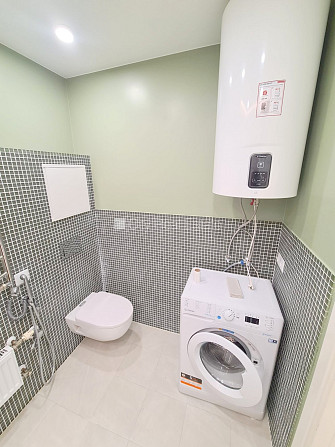 Pagalma ēka, renovēta māja, slēgts pagalms, ieeja no ielas un pagalma, kāpņu telpa pēc Rīga - foto 15