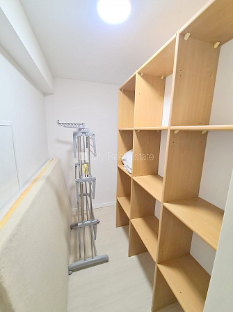 Pagalma ēka, renovēta māja, slēgts pagalms, ieeja no ielas un pagalma, kāpņu telpa pēc Rīga - foto 18