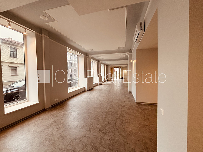 Fasādes māja, slēgts pagalms, apkure-gaisa siltumsūknis, boilers karstajam ūdenim, gaisa Rīga - foto 11