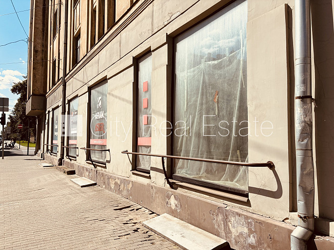 Fasādes māja, slēgts pagalms, mainīti radiatori, gāzes apkure, boilers karstajam ūdenim, Rīga - foto 4