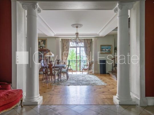 Земля в собственности, фасадный дом, реновированный дом, кирпичные стены, фасад с Рига - изображение 1