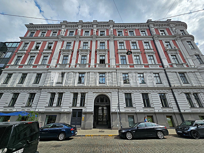 Fasādes māja, renovēta māja, slēgts pagalms, ieeja no ielas un pagalma, ir lifts, kāpņu Rīga - foto 17