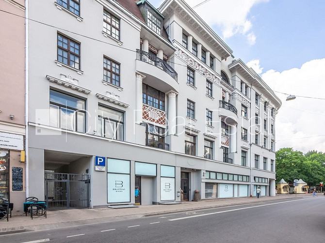 Renovēta māja, kāpņu telpa pēc kapitālā remonta, studio tipa, virtuve apvienota ar istabu, Rīga - foto 10