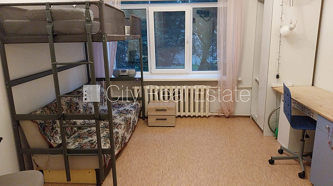 Centrālā apkure, sanitārais mezgls atsevišķs, vanna, dīvāns, divguļamā gulta, divstāvu Rīga - foto 8