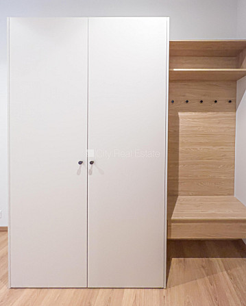 Jaunceltne, labiekārtots apzaļumots pagalms, garāža vienai automašīnai, ir lifts, balkons, Rīga - foto 8