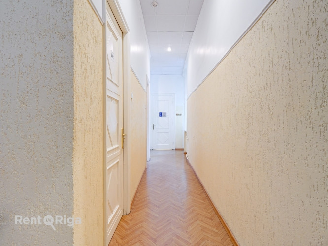 Biroja telpas prestižā vietā  Dzirnavu ielā  Piedāvājam nomāt biroju Rīgas centrā, renovētā un sakop Рига - изображение 8
