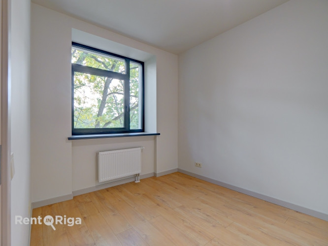 Современная и продуманная до мелочей 2-комнатная квартира по адресу Лиелирбес 9a Рига - изображение 15