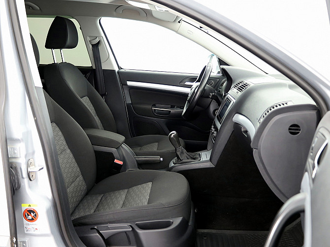 Skoda Octavia Facelift 4x4 1.6 TDI 77kW Tallina - foto 6