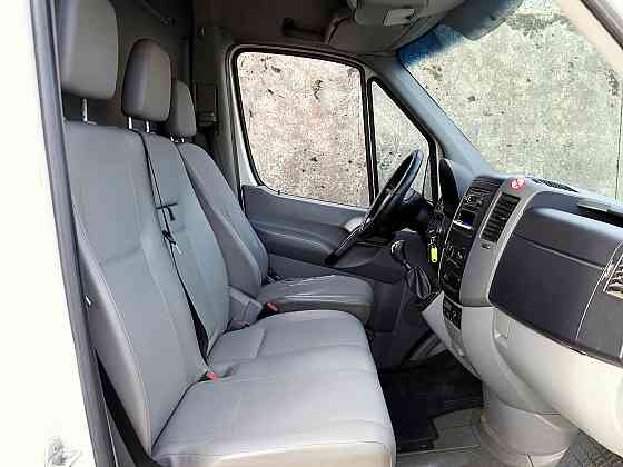 Volkswagen Crafter Van Comfortline 2.5 TDI 100kW Tallina