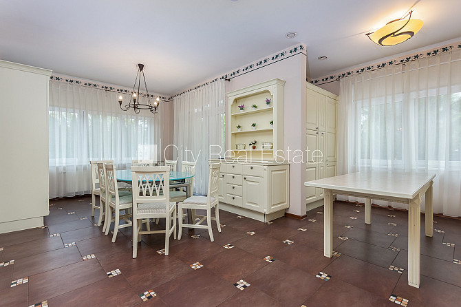 Privātmāja, jaunceltne, labiekārtots apzaļumots pagalms 2544 m2, garāža divām Jūrmala - foto 19