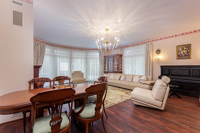 Privātmāja, jaunceltne, labiekārtots apzaļumots pagalms 2544 m2, garāža divām Jūrmala - foto 16
