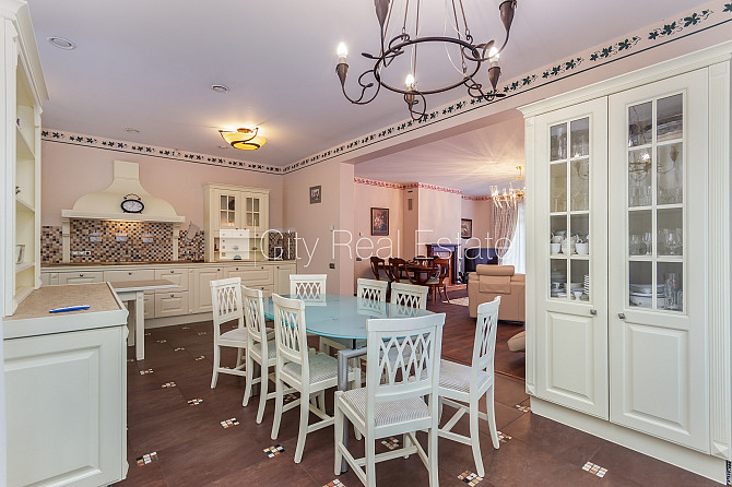 Privātmāja, jaunceltne, labiekārtots apzaļumots pagalms 2544 m2, garāža divām Jūrmala - foto 18