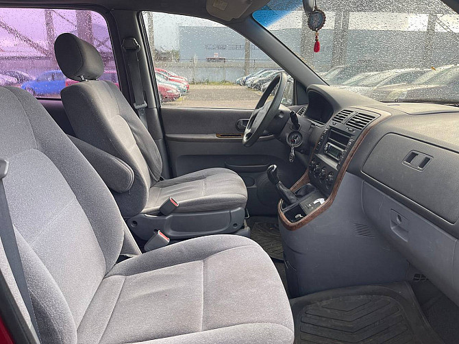 Kia Carnival Comfort 2.9 CRDi 106kW Таллин - изображение 6