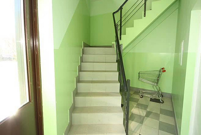 Izīrējas plašas un gaišas telpas! Piedāvājam īrēt 100 m² lielas telpas, kas piemērotas birojam, ... Рига - изображение 5