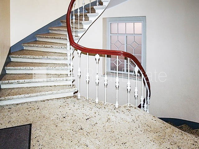 Реновированный дом, лифт, балкон, изолированные комнаты 3 шт., кухня, камин, Рига - изображение 20