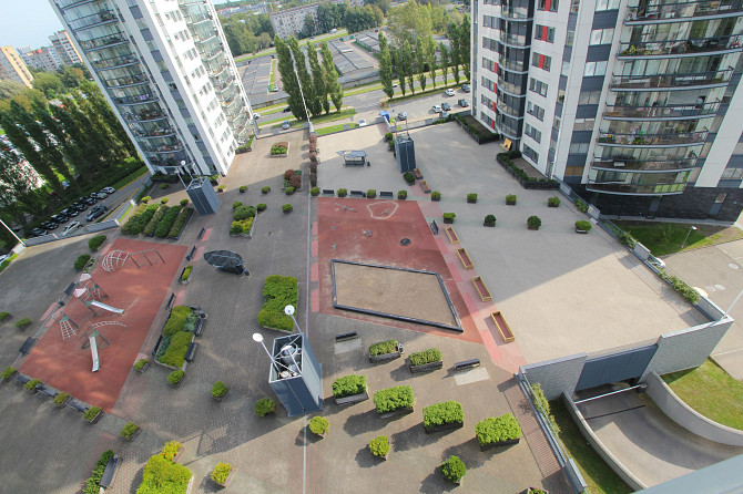 Pārdod īpašnieks 2 istabu dzīvokli kompleksā Skanstes Virsotnes, Jāņa Daliņa ielā 8.
Cena 177 000... Rīga - foto 16