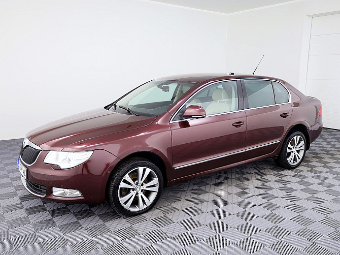 Skoda Superb Highline ATM 2.0 TDI 125kW Таллин - изображение 2