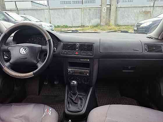 Volkswagen Golf Comfortline 1.6 77kW Tallina