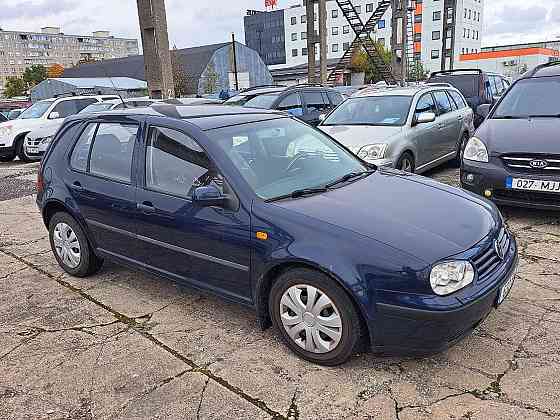 Volkswagen Golf Comfortline 1.6 77kW Tallina