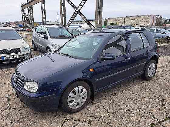 Volkswagen Golf Comfortline 1.6 77kW Tallina