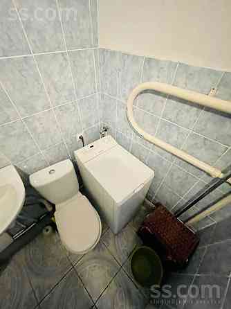 An apartment across from the Stone Bridge (Agenskalns) is for sale. For sale with all furniture... Rīga