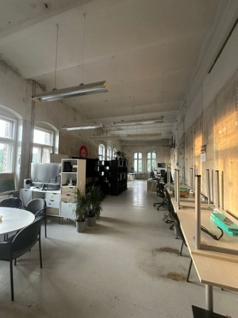 Izīrē radošu, mēbelētu biroju  viss iekļauts cenā, arī elektrība (izņemot apkuri). Birojs Rīga - foto 3