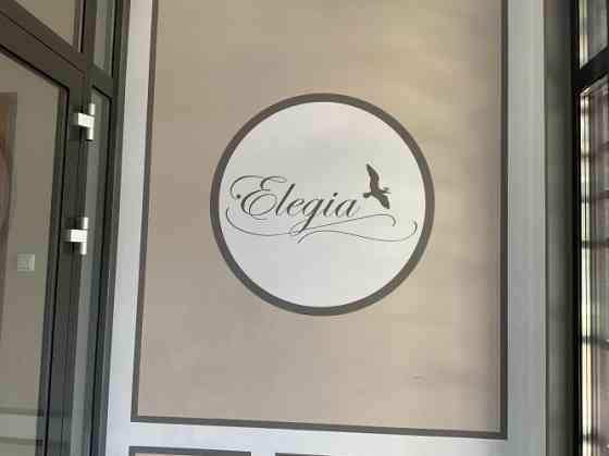 Izīrē plašu 3 istabu dzīvokli Jūrmalā!  Dzīvoklis atrodas jaunajā projektā "Elegia" tikai 8min gājie Jūrmala