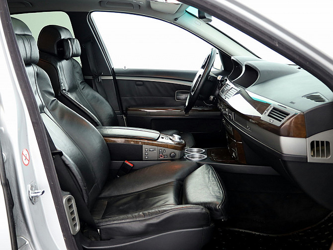 BMW 730 Executive 3.0 D 160kW Tallina - foto 6