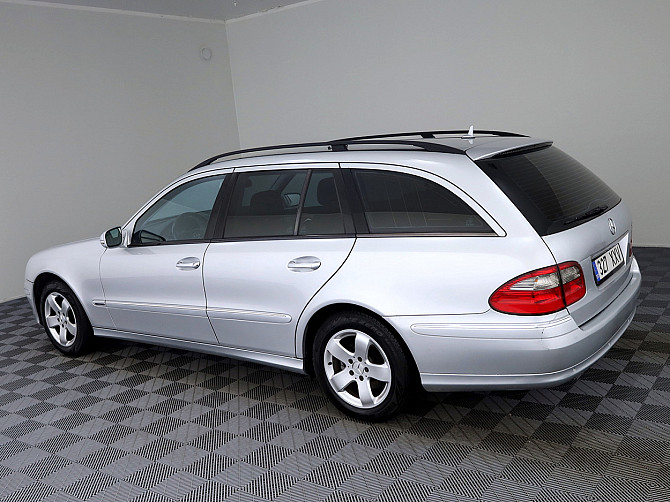 Mercedes-Benz E 320 Avantgarde 4-Matic 4x4 Facelift ATM 3.0 CDI 165kW Tallina - foto 4