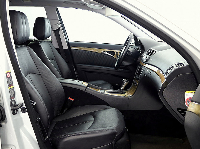 Mercedes-Benz E 320 Avantgarde 4-Matic 4x4 Facelift ATM 3.0 CDI 165kW Tallina - foto 6
