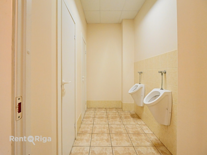 Nomai pieejams kvalitatīvs, plaša izmēra birojs renovētā ēkā - Ganību dambī 24D.  Birojs Rīga - foto 7