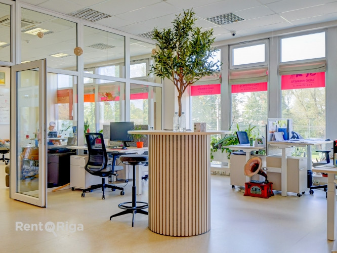 Nomai pieejams kvalitatīvs, plaša izmēra birojs renovētā ēkā - Ganību dambī 24D.  Birojs Rīga - foto 5