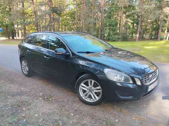 Volvo V60, 2.0 D4, 2012 (Decembris) – 6 ātrumu mehānika, ekonomisks un kopts Adas salons, ... Rīga