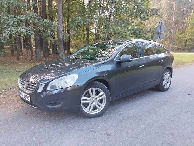 Volvo V60, 2.0 D4, 2012 (Decembris) – 6 ātrumu mehānika, ekonomisks un kopts Adas salons, ... Rīga - foto 1