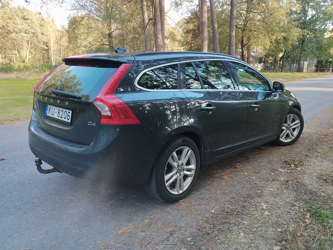 Volvo V60, 2.0 D4, 2012 (Decembris) – 6 ātrumu mehānika, ekonomisks un kopts Adas salons, ... Rīga - foto 2