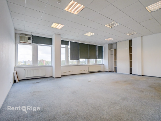 Kvalitatīvs, kompakta izmēra birojs renovētā ēkā  Ganību dambī 24D.  Birojs atrodas ēkas Rīga - foto 4