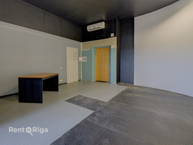 Kvalitatīvs, kompakta izmēra birojs renovētā ēkā - Ganību dambī 24D.  Birojs izvietots Rīga - foto 3