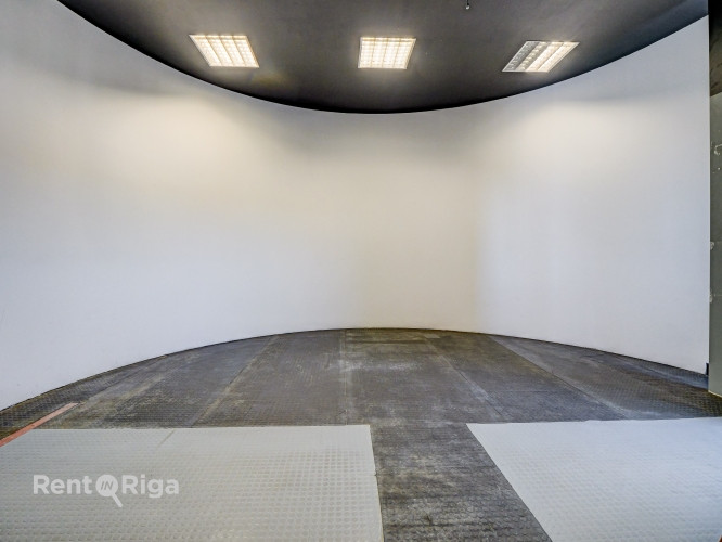 Kvalitatīvs, kompakta izmēra birojs renovētā ēkā - Ganību dambī 24D.  Birojs izvietots Rīga - foto 2