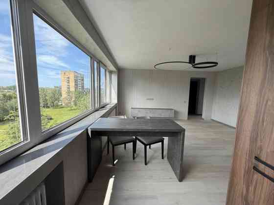 Продаётся полностью отремонтированная квартира с балконом!  Квартира готова Rīga