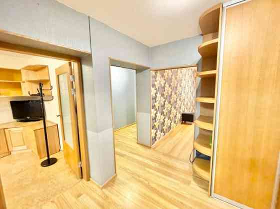 Продаётся просторная и полностью оборудованная квартира с долей в праве Рига