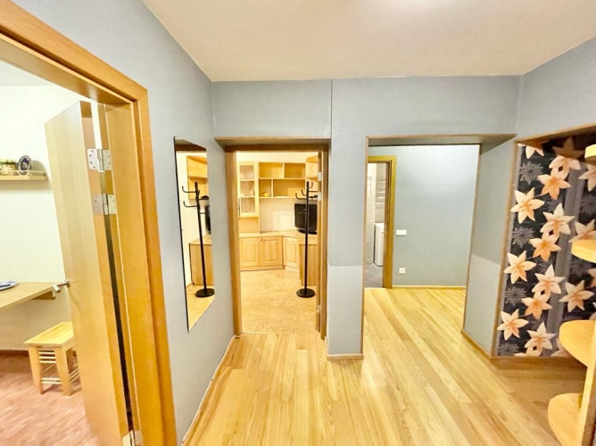 Продаётся просторная и полностью оборудованная квартира с долей в праве Рига - изображение 1