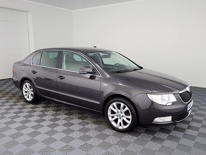 Skoda Superb Family ATM 1.8 118kW Tallina - foto 1