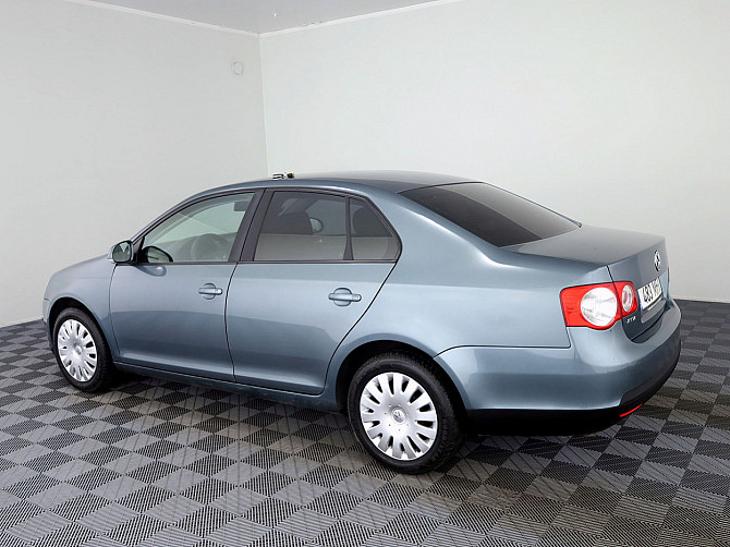 Volkswagen Jetta Comfortline 1.6 75kW Tallina - foto 4
