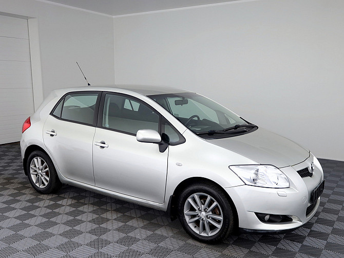 Toyota Auris Linea Sol LPG ATM 1.6 91kW Таллин - изображение 1