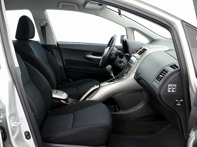 Toyota Auris Linea Sol LPG ATM 1.6 91kW Таллин - изображение 6