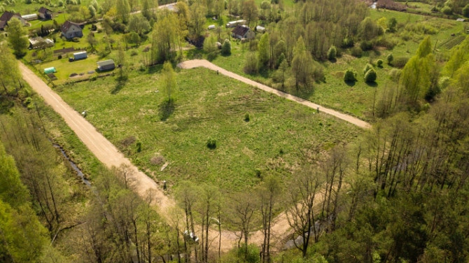 Zemes gabals Trīsciemā - savrupmāju apbūves teritorija (DzS1).  Atļautie izmantošanas veidi: Rīga - foto 2