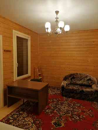 Auto stāvvieta vienai automašīnai ir iekļauta cenā. Īpašnieks izīrē divstāvu dzīvokļi privātmājā... Рига