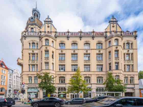 Продаётся элегантная квартира в полностью отреставрированном историческом Rīga