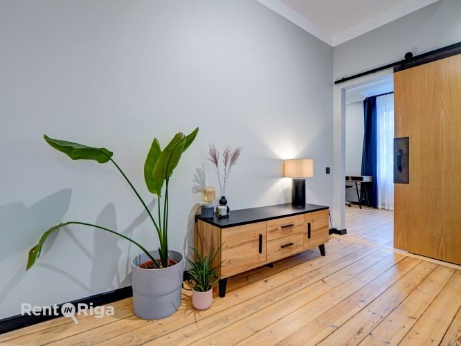 Lieliska iespēja dzīvot Rīgas centrā  renovētā un mājīgā projektā.  Piedāvājam Rīga - foto 18